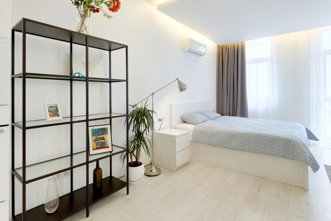 стильні із казковим краєвидом та світлом Apartment