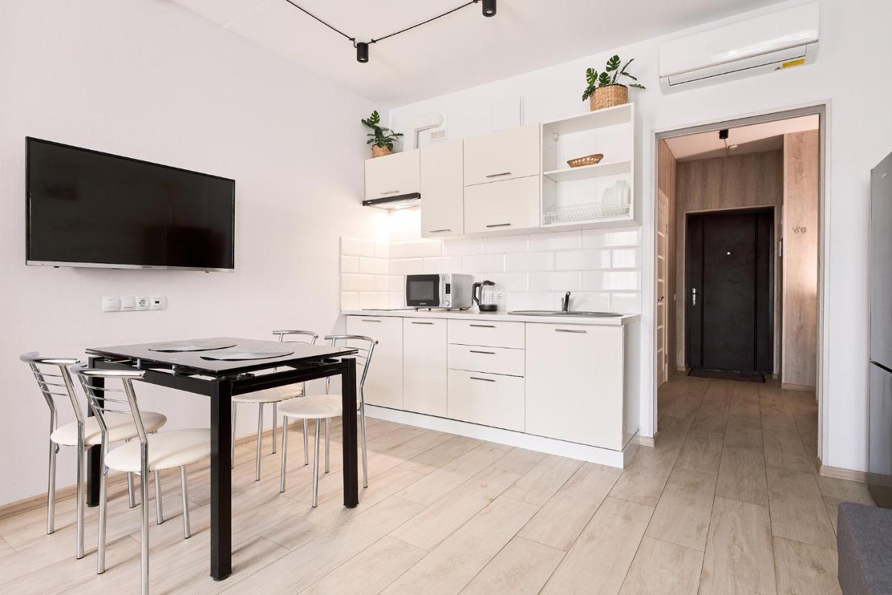 стильні із казковим краєвидом та світлом Apartment *