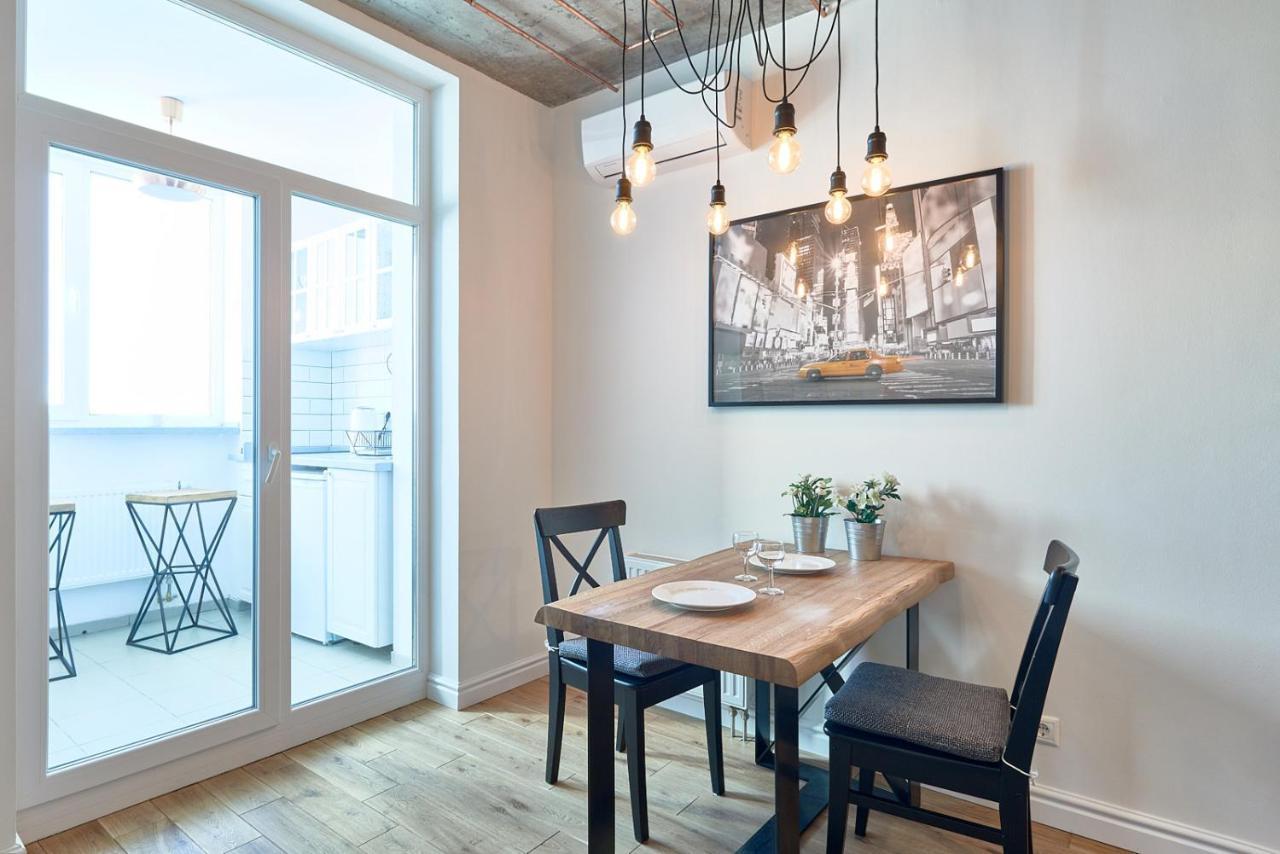 стильні із казковим краєвидом та світлом Apartment