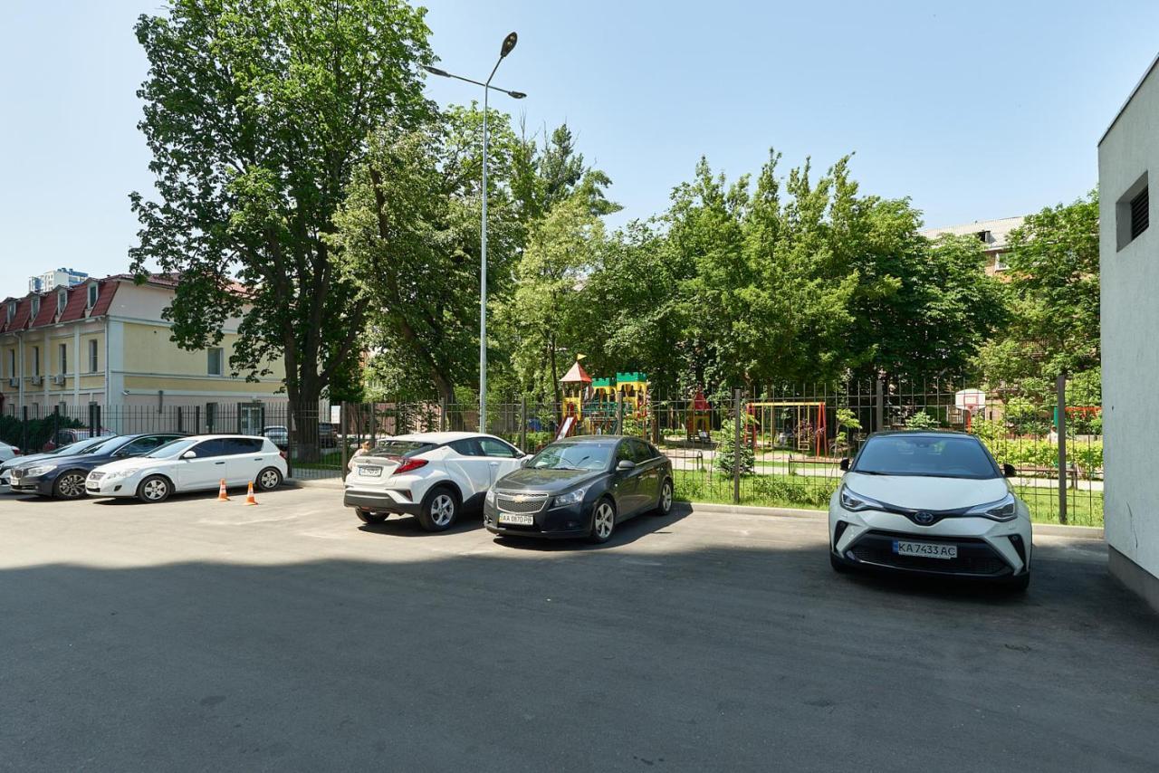 Apartment стильні із казковим краєвидом та світлом Kyiv
